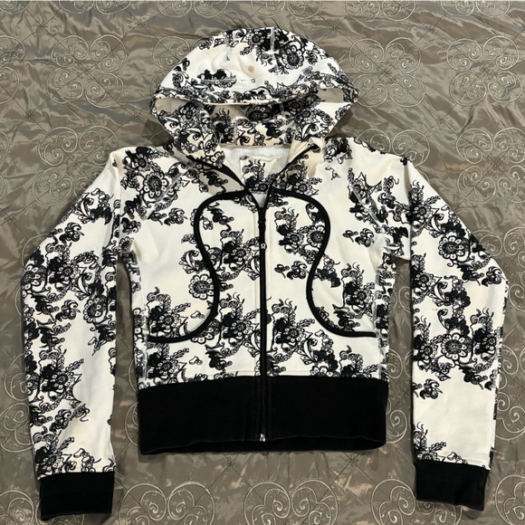 Lululemon Floral Sweater - Picture 1 of 6